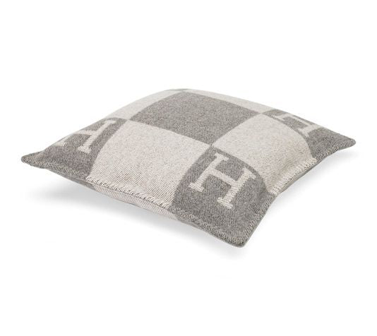 Hermès Avalon Throw Blanket + Pillow Case (Gray)