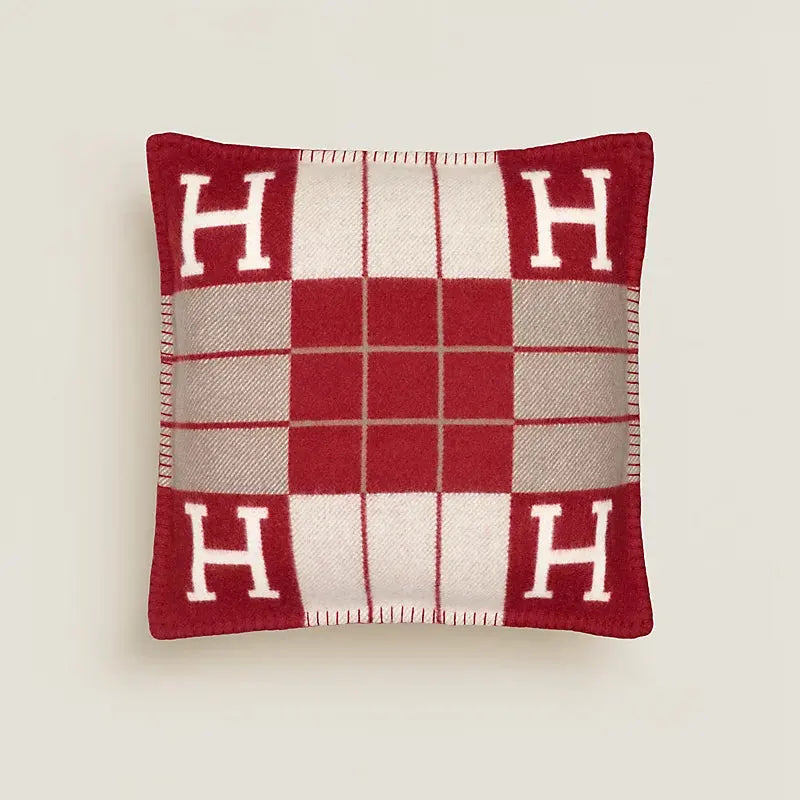 Hermès Avalon Throw Blanket + Pillow Case (Stripe Bundy)