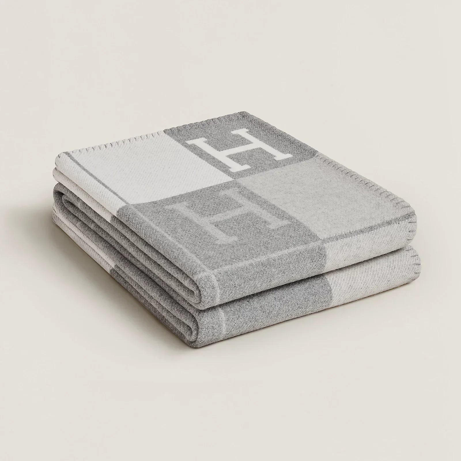 Hermès Avalon Throw Blanket (Stripe Gray)